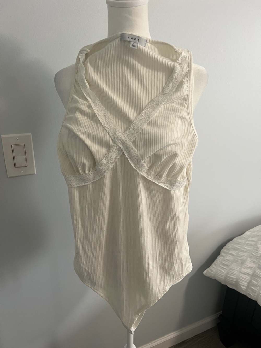 gaze Cream Ribbed Lace-Trim Halter Bodysuit